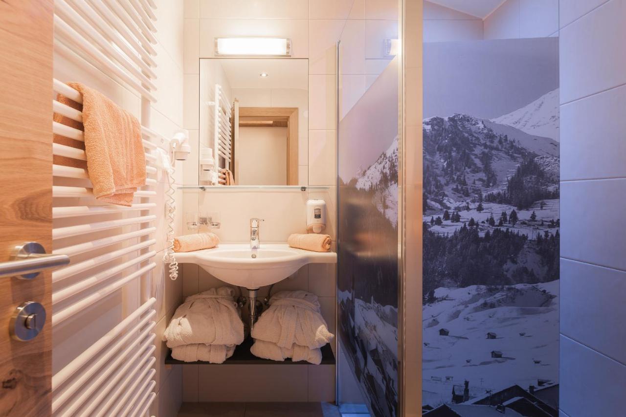 Hotel Appartement Platzergasse Фис Экстерьер фото
