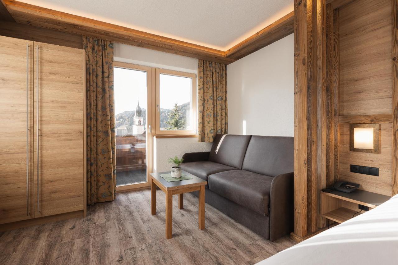 Hotel Appartement Platzergasse Фис Экстерьер фото