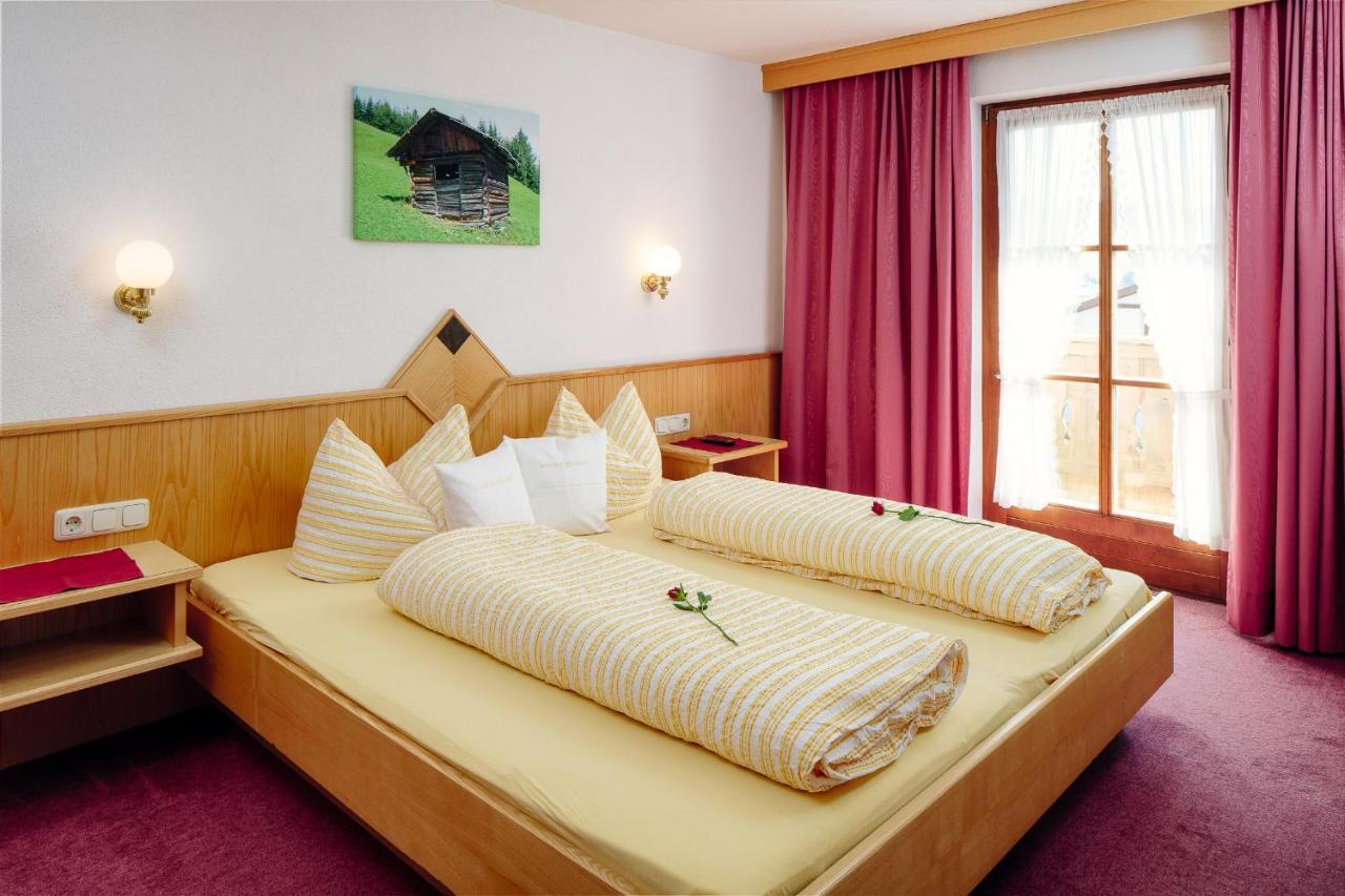 Hotel Appartement Platzergasse Фис Экстерьер фото